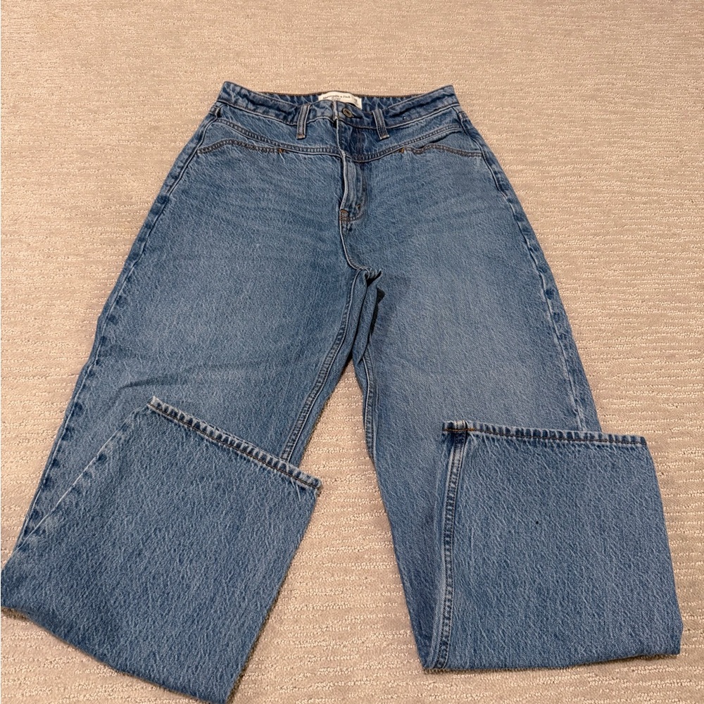 Abercrombie & Fitch Women's Straight Leg Blue Jeans